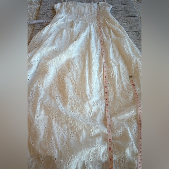 NEW w/TAGS LUSH White Eyelet Spaghetti Strap Dress Size Medium - Picture 8 of 8